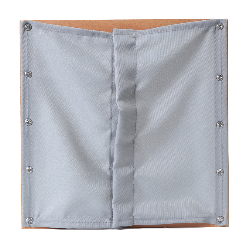 Hook & Eyes Dressing Frame