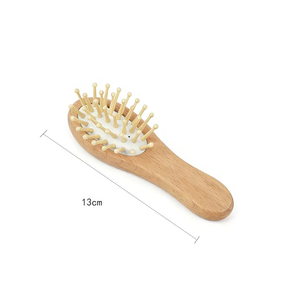 Limpiarse la nariz y cepillarse el cabello